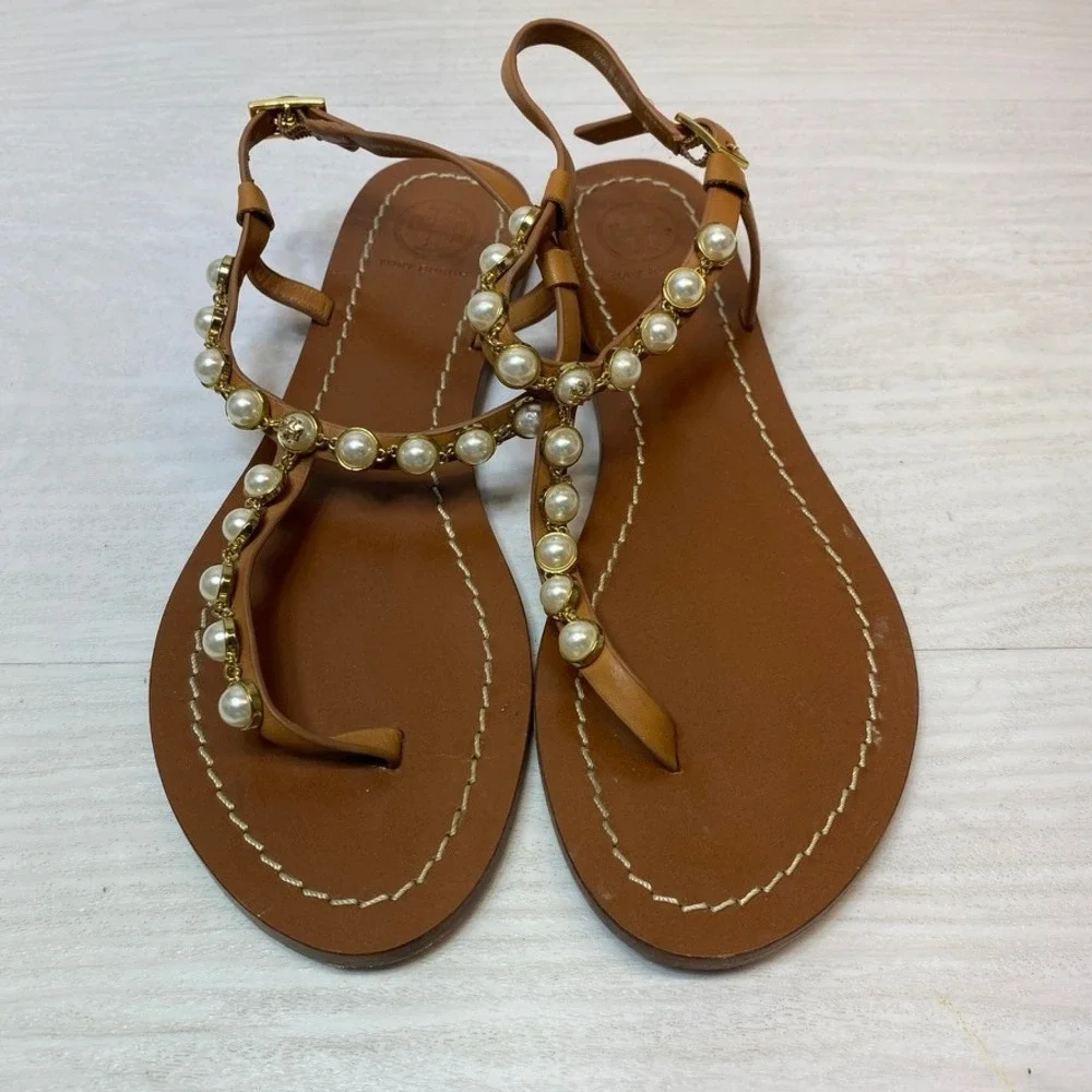 Tory Burch Womens 6.5M Emmy Pearl Sandal Thong Tan Leather Gold Logo Flat Shoe